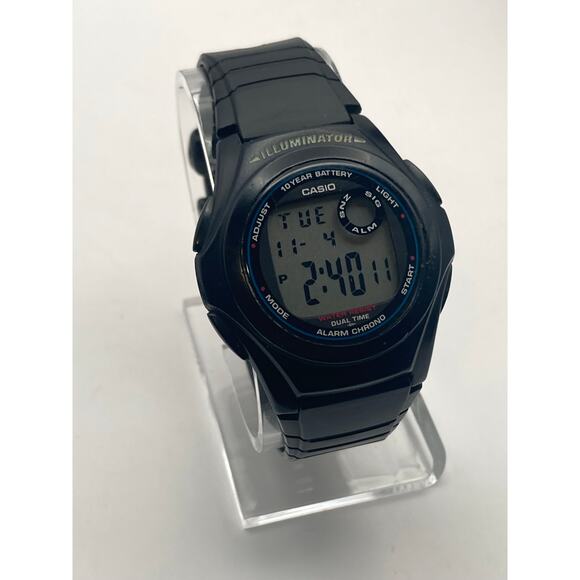 Casio Illuminator Mens Womens Alarm Chrono Multifunction Watch 40mm WR Dual Time - Picture 6 of 9